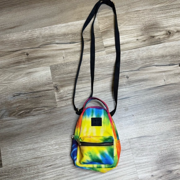 HERSCHEL MINI NOVA CROSSBODY BAG - Picture 2 of 4